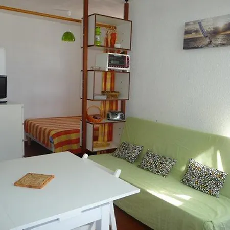 Au 1er Etage, Terrasse Sud, Parking, Et Commerces A Proximite - Fr-1-782-19 Apartment